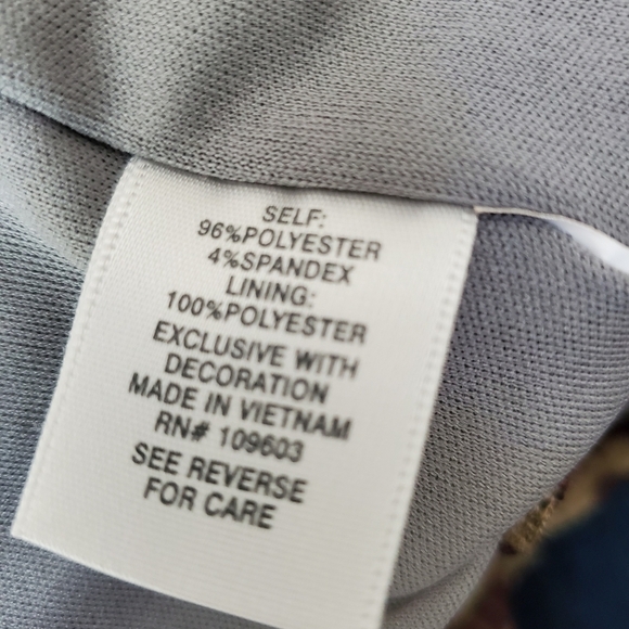 Pretty patterned knit bell sleeve dress Sz. 10 - Picture 7 of 7